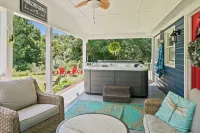 Rustic Farmhouse with Pool/hot tub/fire pits/6.5 acres Mountain Views
