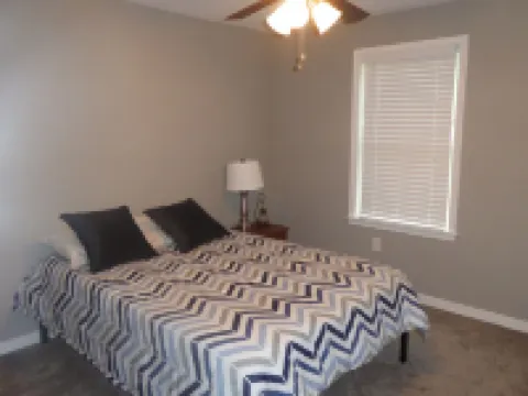 Beautiful Waterfront Home On Lake Anna