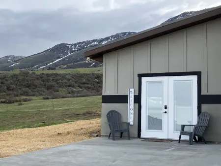 Valley View Mountain Getaway! Four Seasons of Fun!