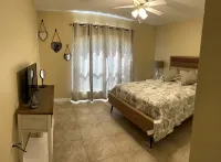 4 bedroom 2 bathroom villa near Disney world & champion gate area