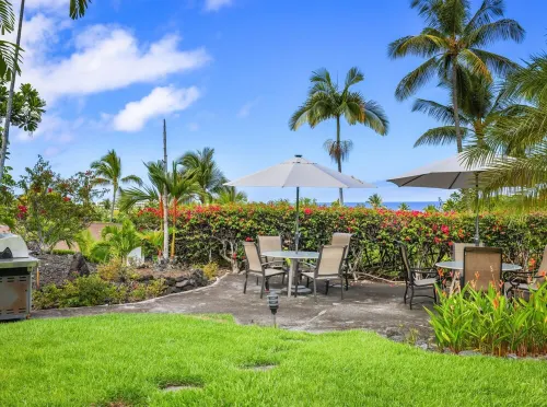 Kona Condo with Ocean Views, Pool, A/C & Near Golf