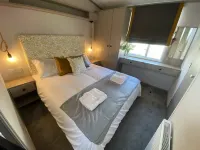 Delightful 2-Bed Holiday Home On The Welsh Coast