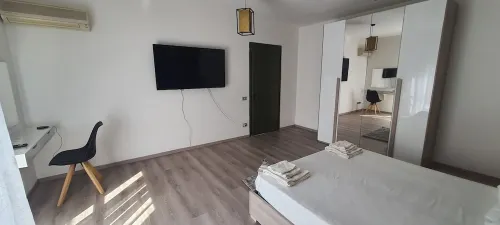 The apartment is located right in the city center.  Parking available