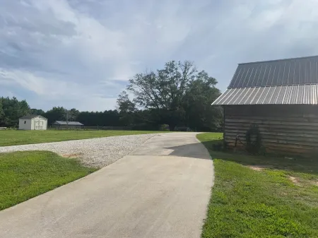 1800s Charm with Modern Perks