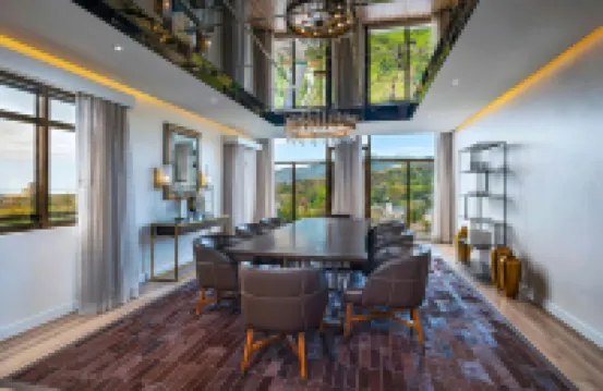 The Brix, Autograph Collection