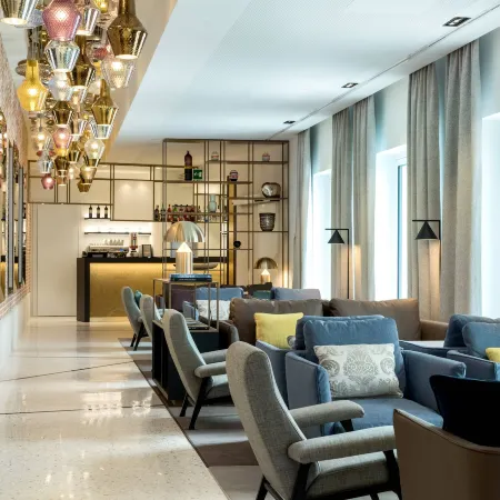 AC Hotel Venezia Отели рядом с достопримечательностью «Парк Пападополи»