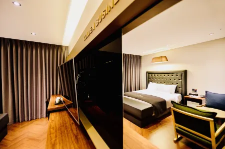 Golden Business Hotel