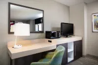Hampton Inn Freeport Hotels near Krape Park