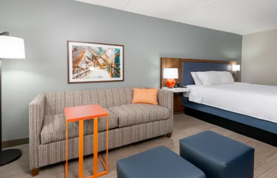 夏洛茨維爾-大學區歡朋套房酒店