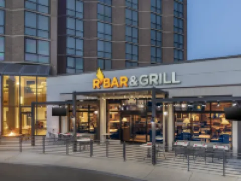 Hilton Arlington Hotels in Arlington