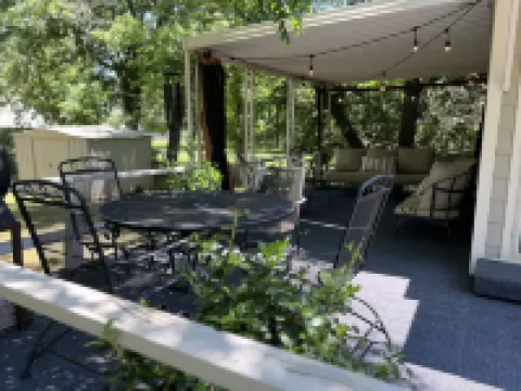 Perfect Getaway On The River Yet Minutes Drive To Magnolia And Waco Attractions