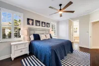 Waterview! 5 Bedrooms! 10 minutes to Fort Myers Beach!