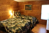 River Rock Cottage Is Located On The Shore Of Lake Superior On Chequamegon Bay.