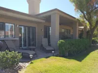 Beautiful and Cozy!!! Palm Valley Country Club Golf Course Home. Sleeps 6.