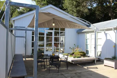 Family and Friends Retreat at the Garden House in Point Reyes Cypress Tree Tunnel附近的飯店