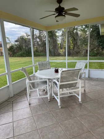 2 bedroom 2 bath single family home in Lake Placid FL. Located in Placid lakes