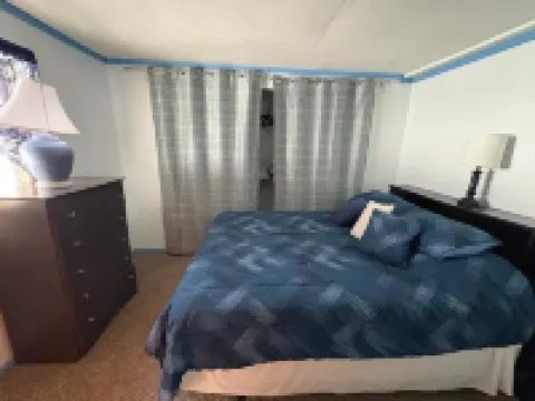 Ohio Cabin near Amish Country Pro Football HOF Hiking trails Near lake Fire Pit. Hotels in Carroll County