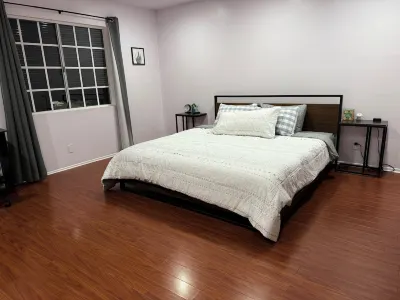 Private Relaxing getaway 4 bdrm 2.5bath home great for Family Vacations Hotels near 2705 Durfee Ave