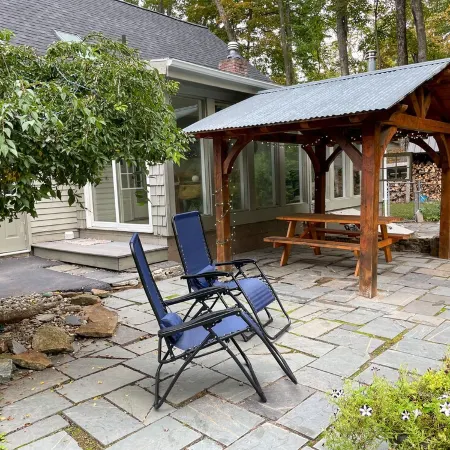 Cozy Cottage Near Saratoga Springs with Covered Hot Tub