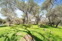 2.5 Acre Folsom Lake Resort 6 Rooms Host 18