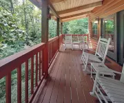 Unique Peaceful- Romantic, Private Pool, Fireplace, AC-Wifi, Delightful Smokies!
