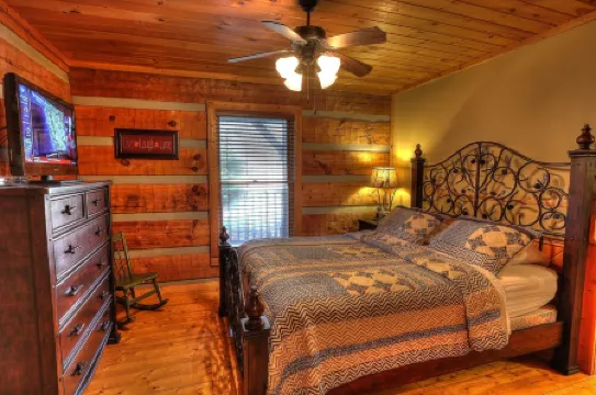 Nature's Harmony #10 Cabin – Your Perfect Getaway