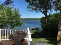 Wequaquet Lake Dream with Private Dock, See Our Video! Hotels in Centerville