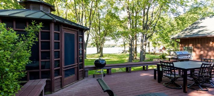 Luxurious Lake McKenzie Cabin Getaway ~ Recently Remodeled! EV Charger on Site バーネットのホテル