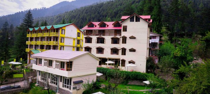 Sparsh Resort, A Boutique Stay - Just 2Kms Uphill from Mall Road, Near Old Manali Hotels in Manali