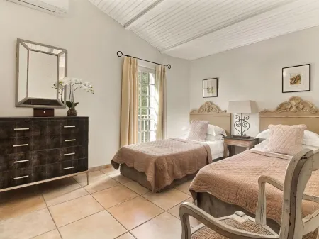 Les Blayons - Exclusive Pool Villa Stunning View Отели рядом с достопримечательностью «Wellness - Capelongue»