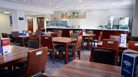 Holiday Inn Express LEEDS - EAST by IHG