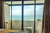Happy Jomtien - Beachfront فنادق في باتايا