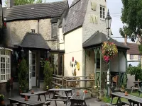 The Crown Inn Hotels in Swindon