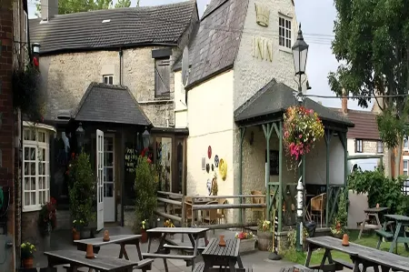 The Crown Inn Отели рядом со станцией Swindon Railway Station