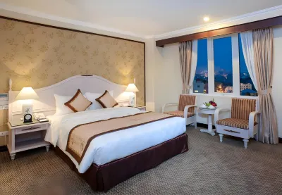Chalcedony Hotel