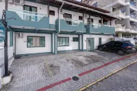 Pousada Enseada Dos Golfinhos Hotels near Calçadão da Praia de Bombas