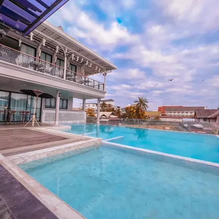 Huern Kan Thong Hotel