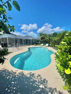 Florida Oasis - Very Private - Heated Pool