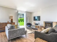 La Tour Bourgerel Avec Piscine