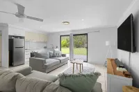 Coolum Country Retreat with Pool and Spa
