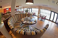 DoubleTree by Hilton Milton Keynes - breakfast