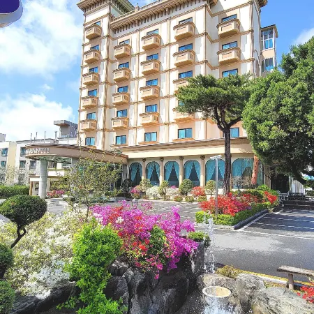 Hotel Amaranth Отели рядом с достопримечательностью «Храм Синхынса»