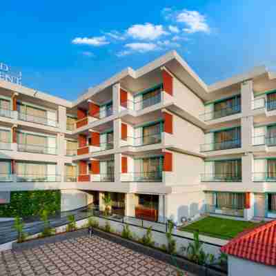 Grand Continent Morjim Hotel Exterior