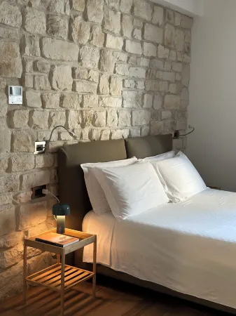 Olivia Rooms Teocrito Отели рядом с достопримечательностью «Piccolo Teatro dei Pupi»