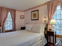 Melville House Newport Hotels in Newport