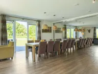 Countryside Group Getaway Hotels in Paasloo