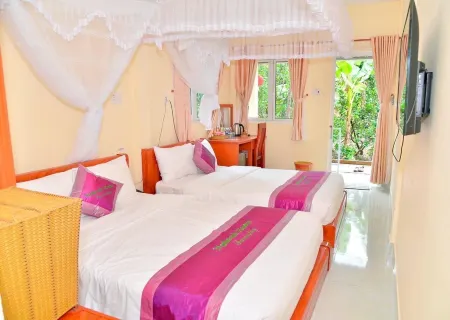 Nghenh Xuan Farm - WellSpring Farm Отели в г. Chau Thanh