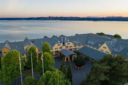 Semiahmoo Resort Golf & Spa, Trademark Collection by Wyndham Отели рядом с достопримечательностью «Peace Arch State Park»