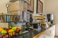 Econo Lodge Inn & Suites - Bữa sáng