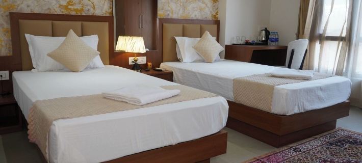 โรงแรม ทัวริสต์ อินน์ บาย ซาการ์ โรงแรมในสิลิกูริ